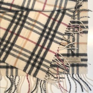 Burberry Cashmere Scarf Classic Check